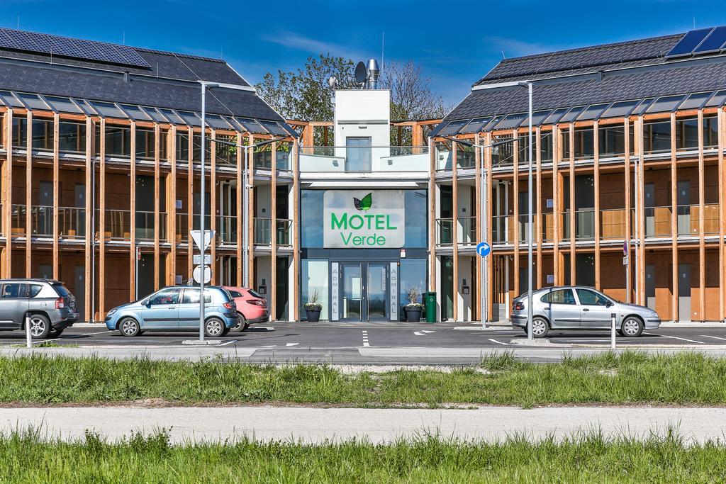 Schönau an der Triesting Motel Verde מראה חיצוני תמונה